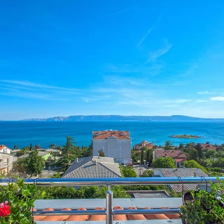 Malerische Dachgeschosswohnung Mit Atemberaubenden Meerblick, Nur 400 Meter Zum *