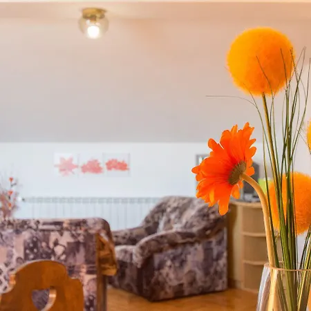 Apartament Malerische Dachgeschosswohnung Mit Atemberaubenden Meerblick, Nur 400 Meter Zum *