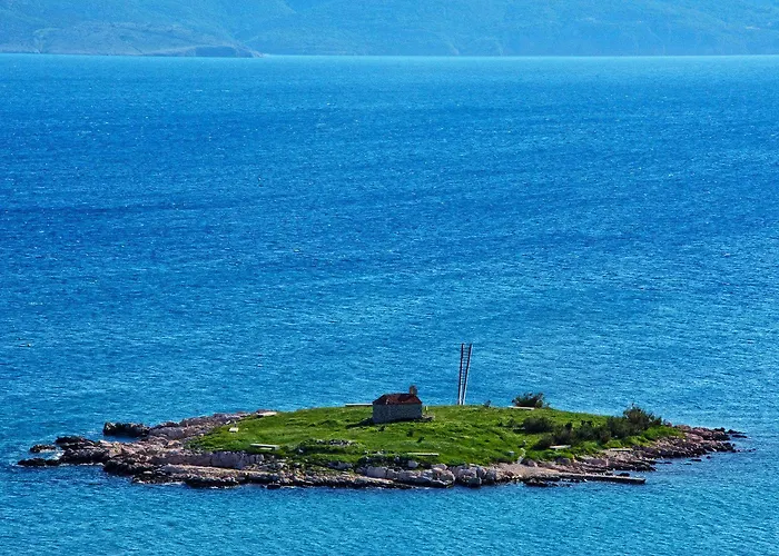 Malerische Dachgeschosswohnung Mit Atemberaubenden Meerblick, Nur 400 Meter Zum *